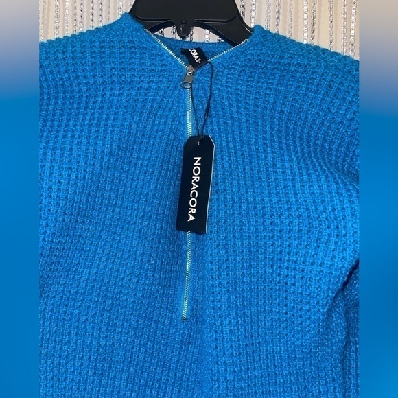 Noracora Wool Knitted Sweater with zipper front, size small - Picture 5 of 9